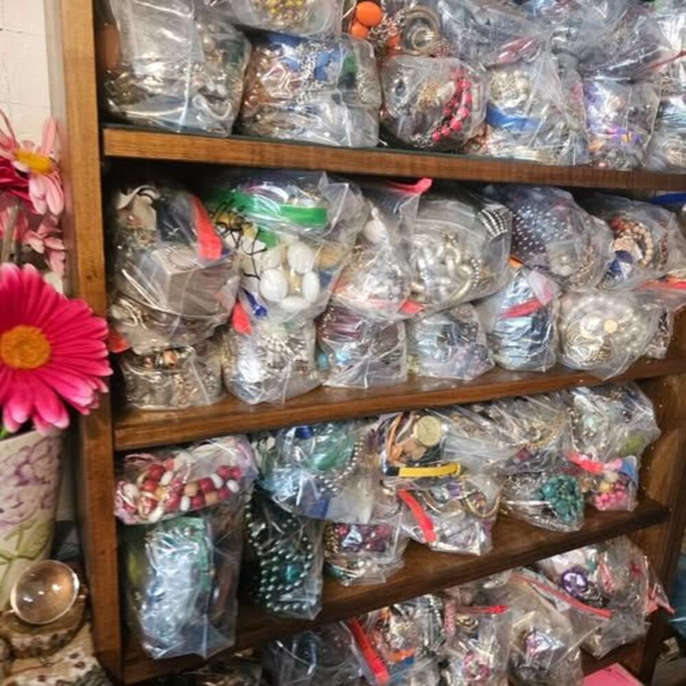More Stuff Jewelry -- Jewelry For Sale.